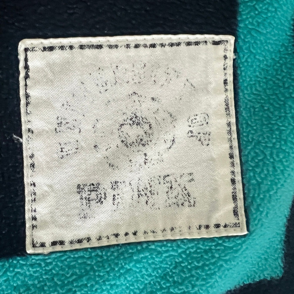 Vintage Y2K 2008 Victoria Secret PINK Love Pink University Crest Fleece Blanket - Picture 4 of 9